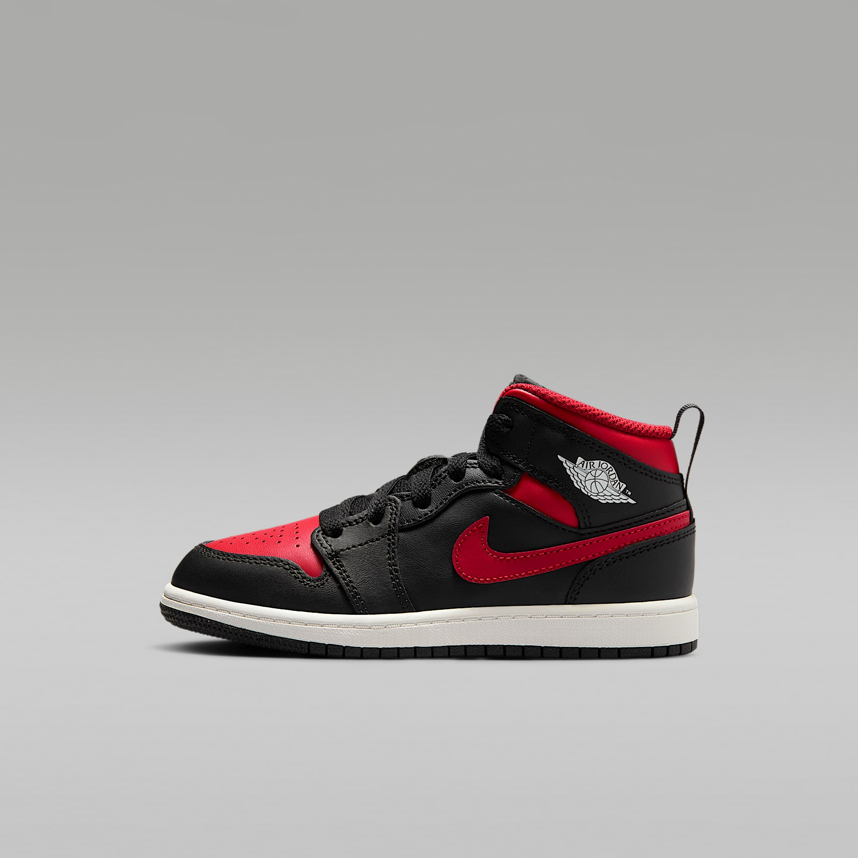 Jordan 1 Mid Younger Kids' Shoes. Nike ID